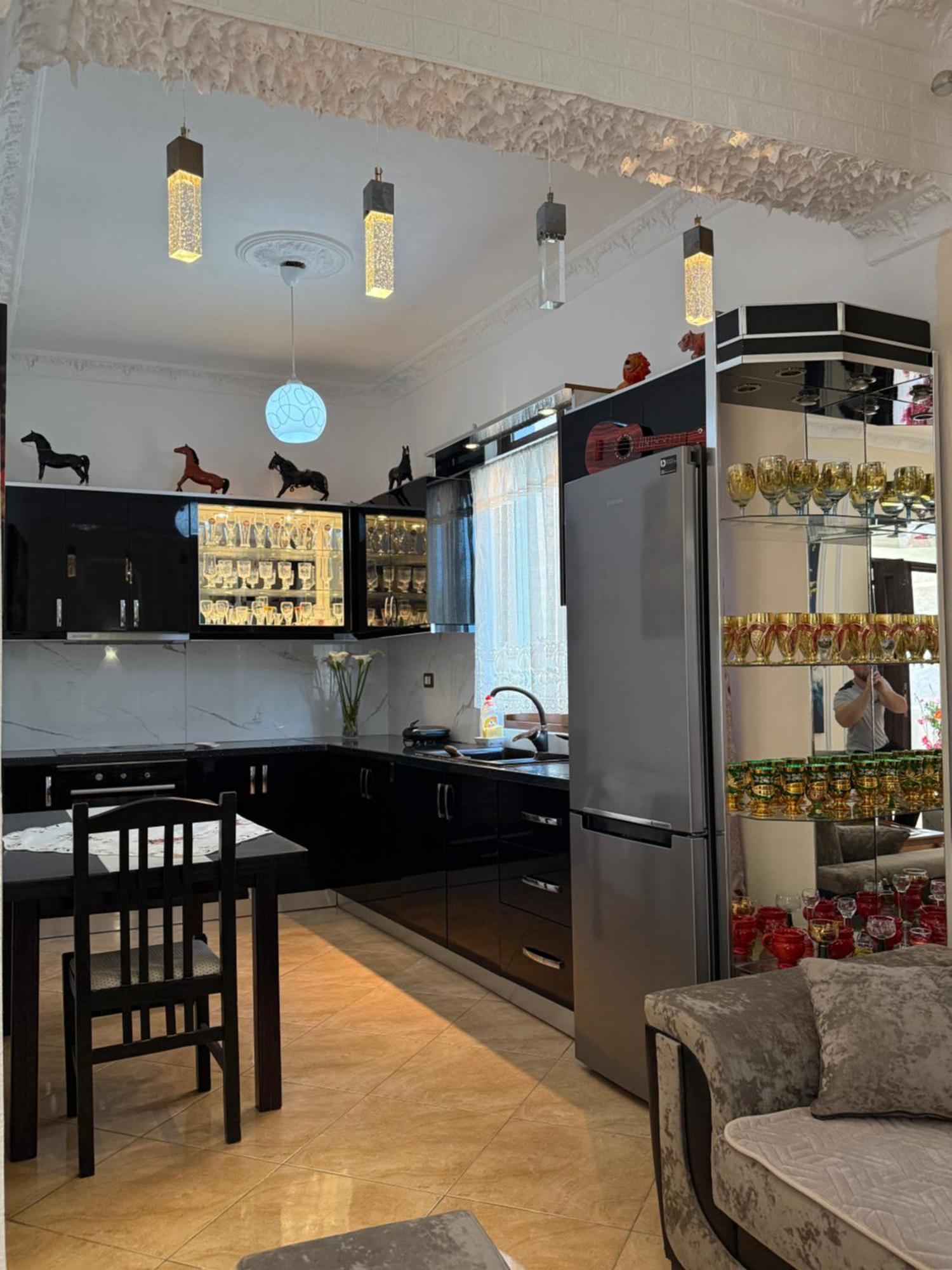 Anel'S Guesthouse Berat Ngoại thất bức ảnh